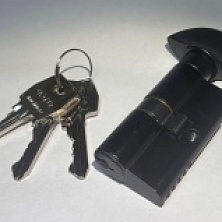 Цилиндровый механизм 35х35 с поворотной ручкой 3 ключа,мат.черный С620843030